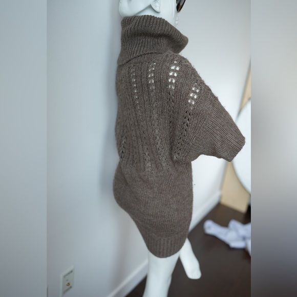 Elie Tahari Cashmere Tunic Sweater - Small - Picture 6 of 14